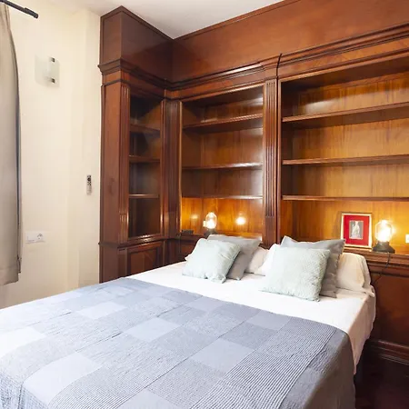 Gran Atico En El Soho De 7 アパート *