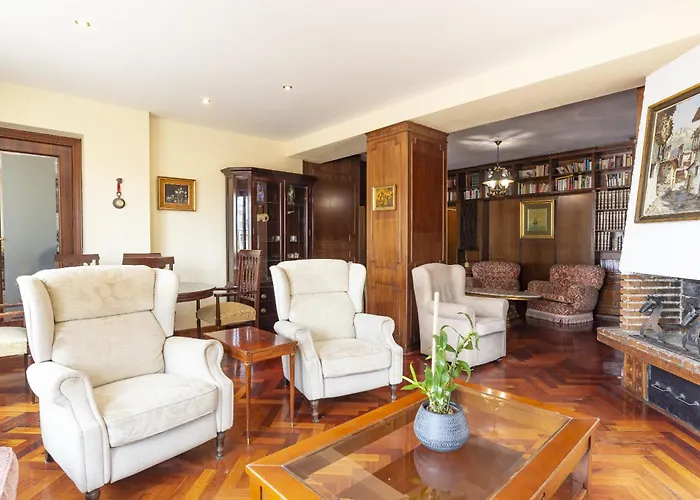 Gran Atico En El Soho De 7 * Malaga
